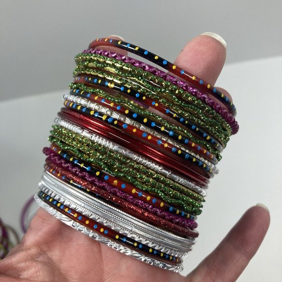 Vintage Multi colored Womens Bangle Bracelets from India 70 Units size small - Picture 4 of 9